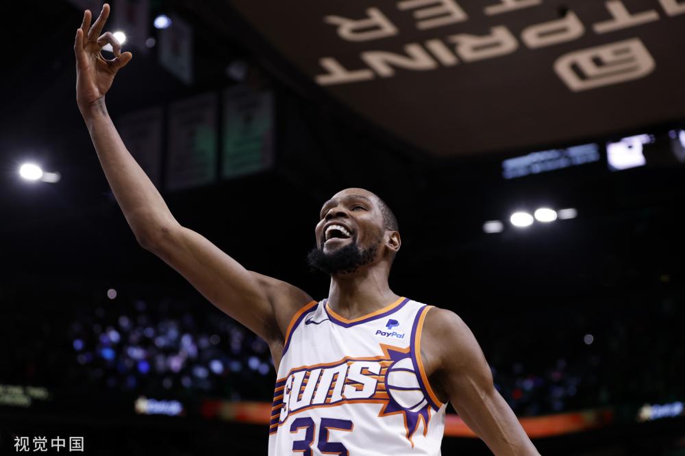 某位年轻球 某位年轻球