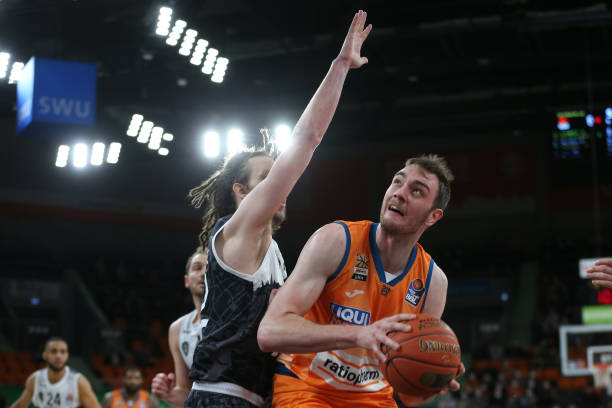 [综合]协和医生来支招：减肥，守好夜晚防线.